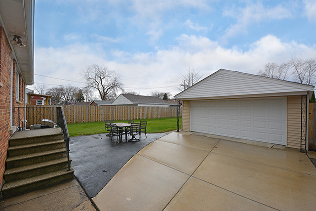 1338 S 6th Ave, Des Plaines, IL 60018 photo 22