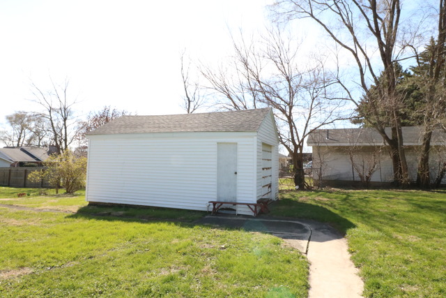 425 Table St, Lockport, IL 60441 photo 11