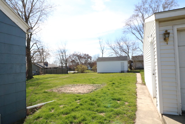 425 Table St, Lockport, IL 60441 photo 10