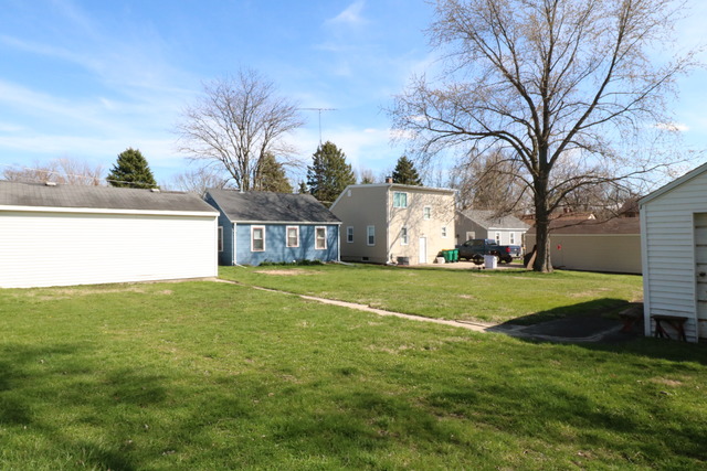 425 Table St, Lockport, IL 60441 photo 13