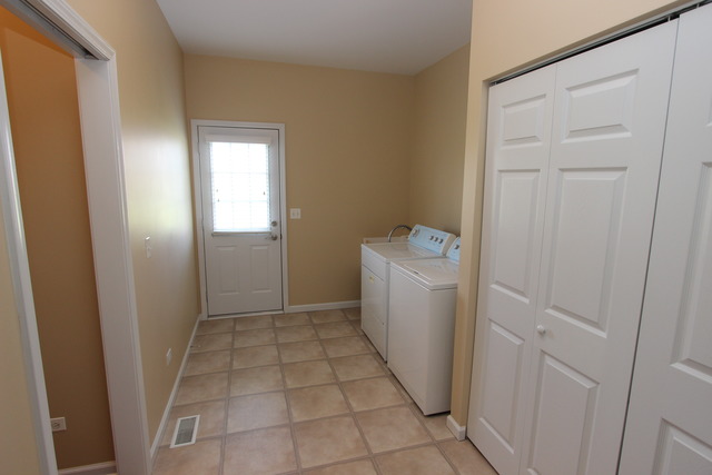 1910 Bison Ln, Mchenry, IL 60051 photo 13