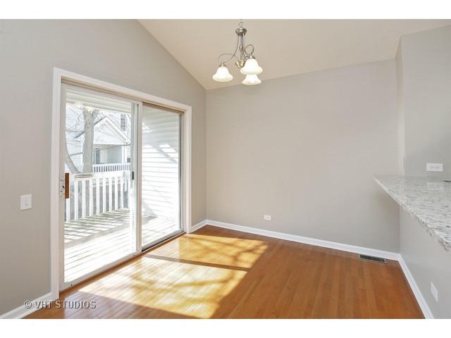 2318 Dawson Ln, Algonquin, IL 60102 photo 4