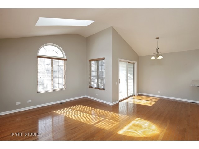 2318 Dawson Ln, Algonquin, IL 60102 photo 3