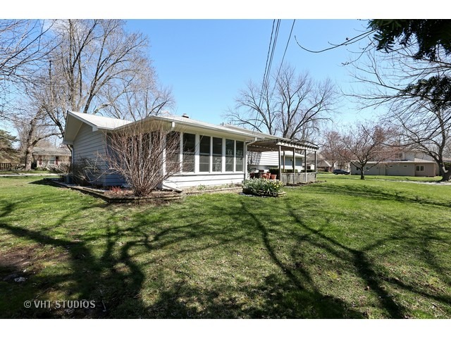 604 Juniper Dr, Naperville, IL 60540 photo 19