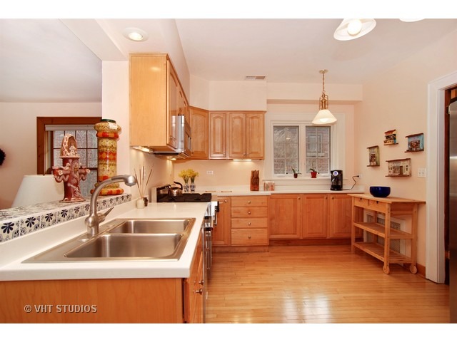 424 Selborne Rd, Riverside, IL 60546 photo 5