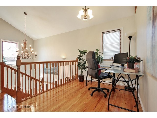 1551 Maple St, Glenview, IL 60025 photo 7