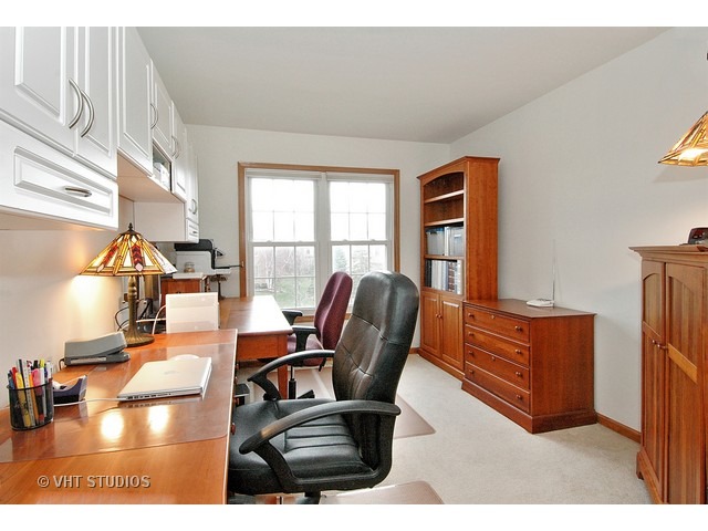 1240 Tunbridge Trl, Algonquin, IL 60102 photo 7