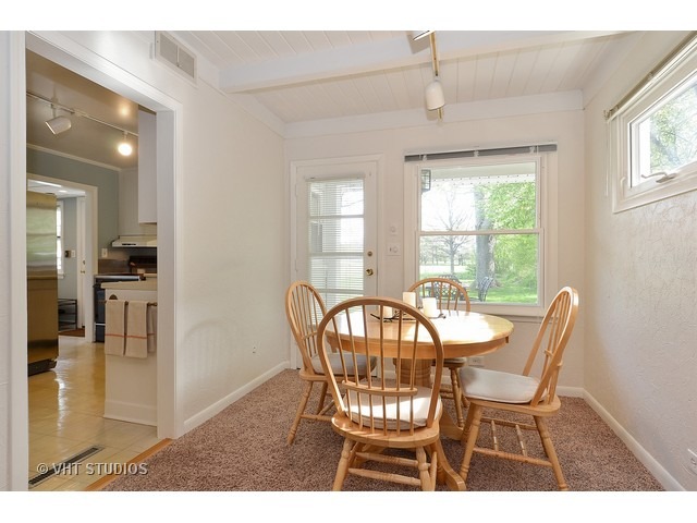 2557 Glenview Rd, Glenview, IL 60025 photo 4