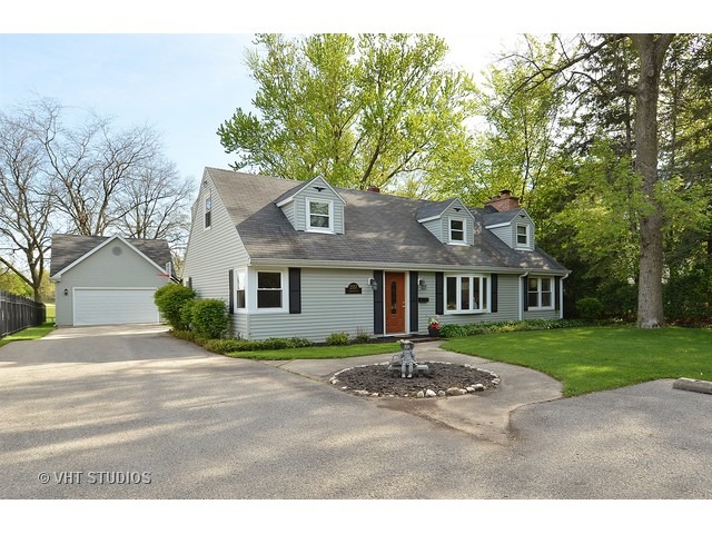 2557 Glenview Rd, Glenview, IL 60025 photo 1