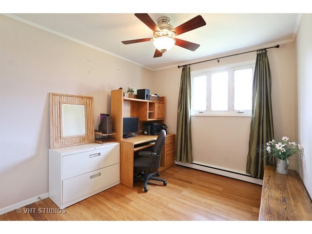 1091 E Grant Dr, Des Plaines, IL 60016 photo 10