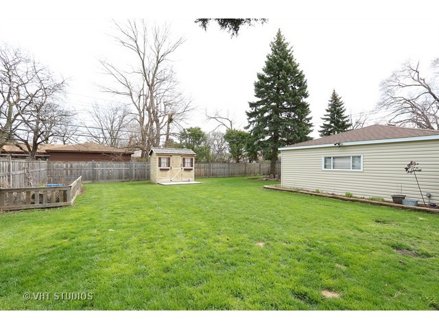 1091 E Grant Dr, Des Plaines, IL 60016 photo 15