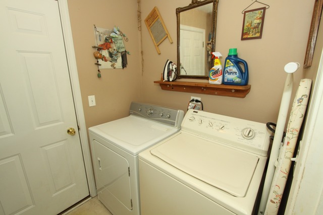 6008 Barkley Ct, Mchenry, IL 60050 photo 9