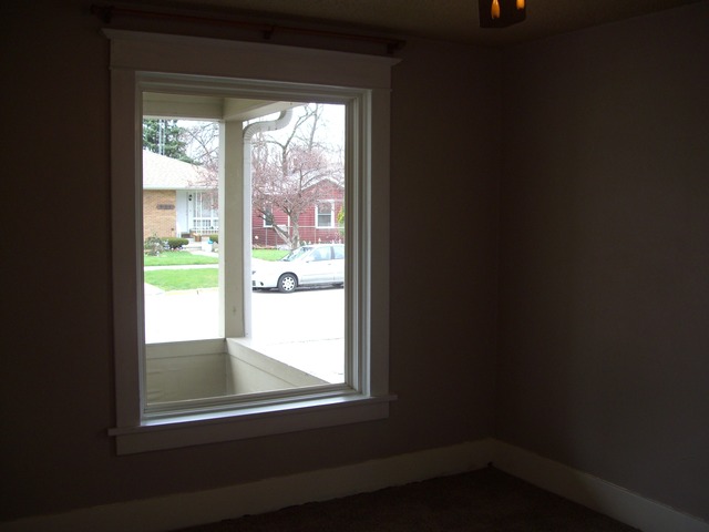 924 E Lake St, Aurora, IL 60506 photo 4