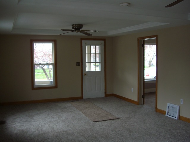 924 E Lake St, Aurora, IL 60506 photo 8
