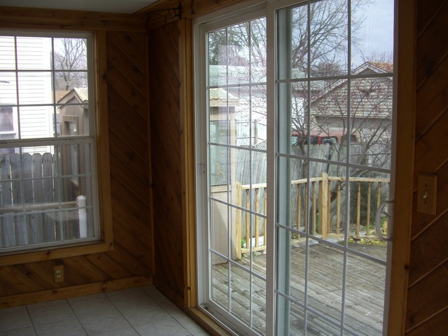 924 E Lake St, Aurora, IL 60506 photo 9