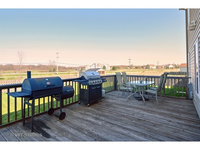 921 Canham St, Plano, IL 60545 photo 14