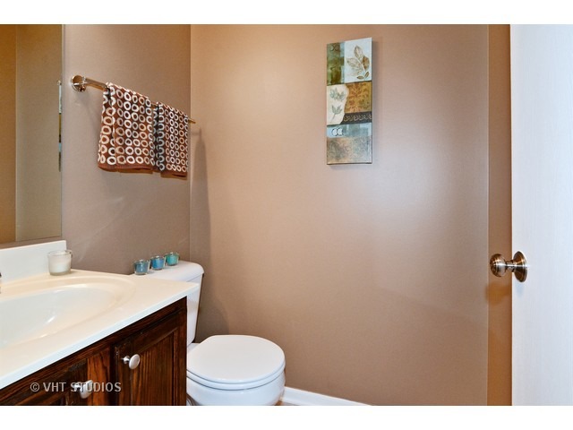 921 Canham St, Plano, IL 60545 photo 12