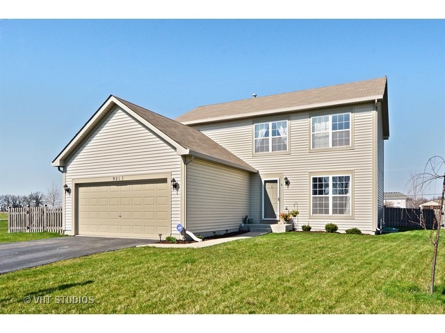 921 Canham St, Plano, IL 60545 photo 1