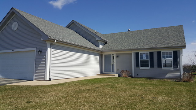 9231 Corriedale Run Dr, Roscoe, IL 61073 photo 1