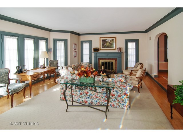 619 Forest Ave, River Forest, IL 60305 photo 2