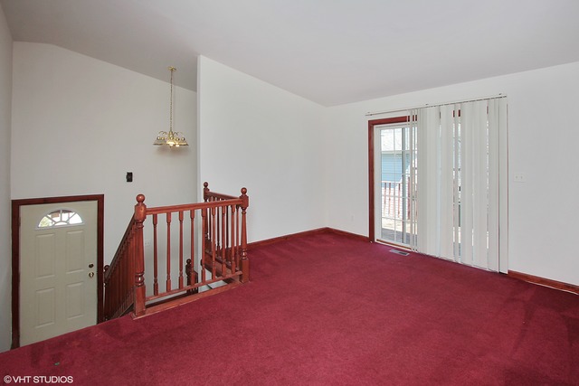 1529 11th St, Waukegan, IL 60085 photo 2