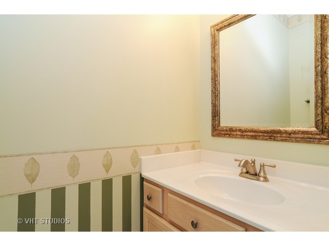 5480 Fox Path Ln, Hoffman Estates, IL 60192 photo 11