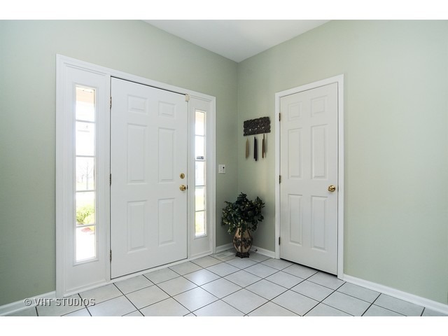 5480 Fox Path Ln, Hoffman Estates, IL 60192 photo 10