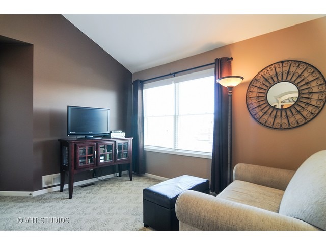 5480 Fox Path Ln, Hoffman Estates, IL 60192 photo 15