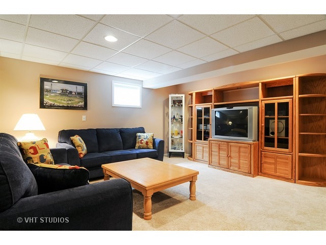 5480 Fox Path Ln, Hoffman Estates, IL 60192 photo 22