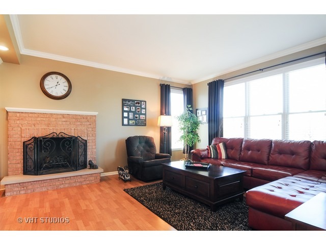 5480 Fox Path Ln, Hoffman Estates, IL 60192 photo 8