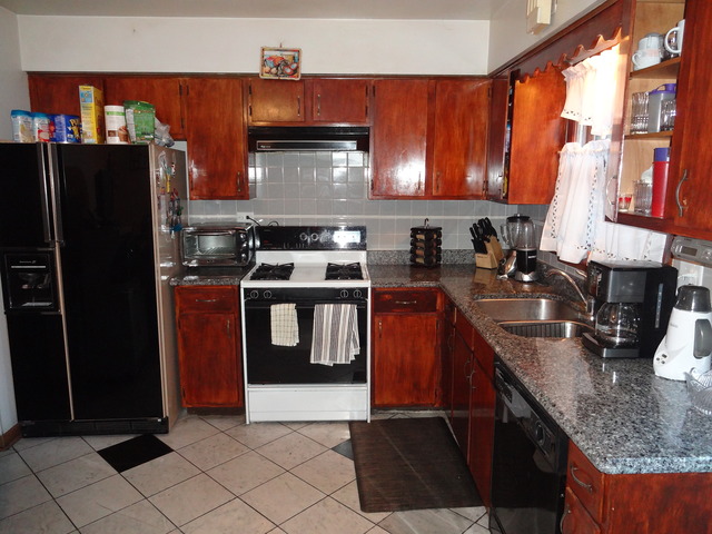 1418 E Lincoln Ave, Des Plaines, IL 60018 photo 12