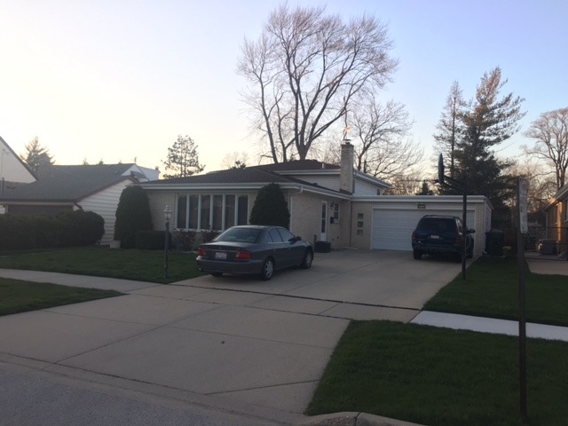 1418 E Lincoln Ave, Des Plaines, IL 60018 photo 2