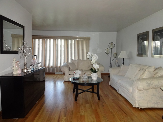 1418 E Lincoln Ave, Des Plaines, IL 60018 photo 7