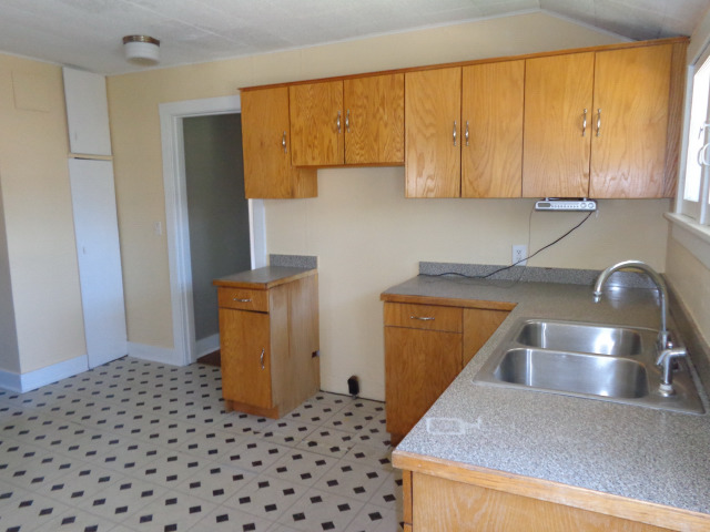 993 S 8th Ave, Kankakee, IL 60901 photo 9