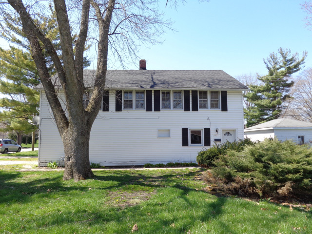 993 S 8th Ave, Kankakee, IL 60901 photo 1