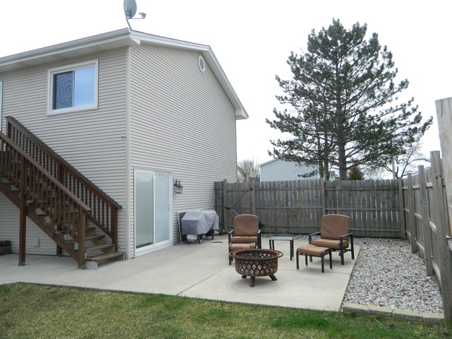 1690 Bicek Dr, Hoffman Estates, IL 60192 photo 21
