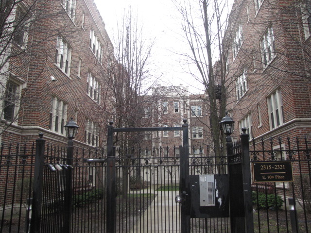 2319 E 70th Pl #311E, Chicago, IL 60649 photo 1