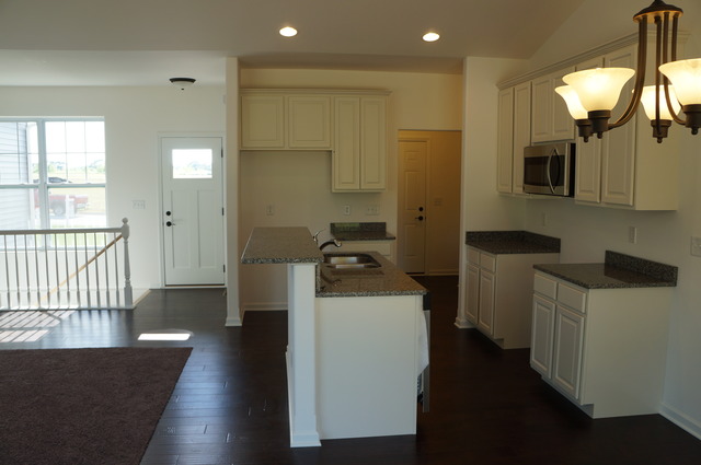 1002 Persimmon Dr, Genoa, IL 60135 photo 9
