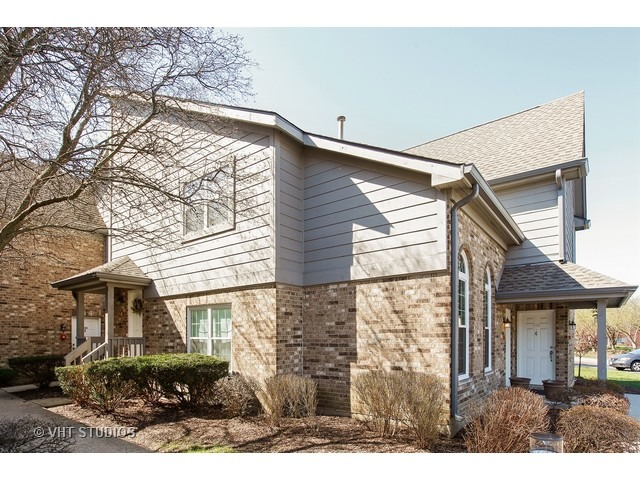 11 Foxcroft Rd #207, Naperville, IL 60565 photo 1