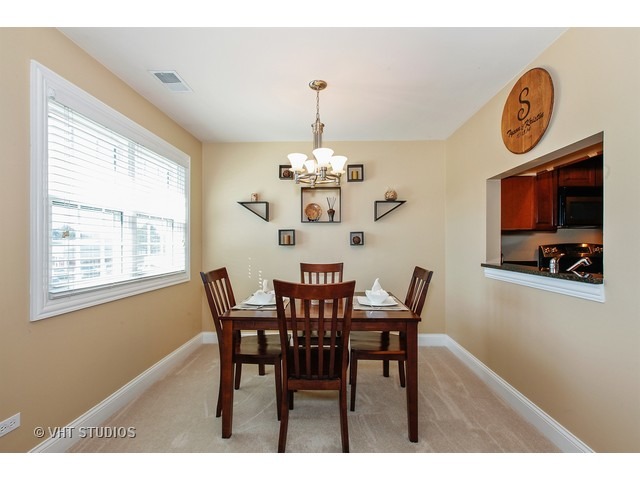 11 Foxcroft Rd #207, Naperville, IL 60565 photo 5