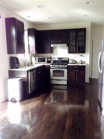 933 W Courtland St, Mundelein, IL 60060 photo 3