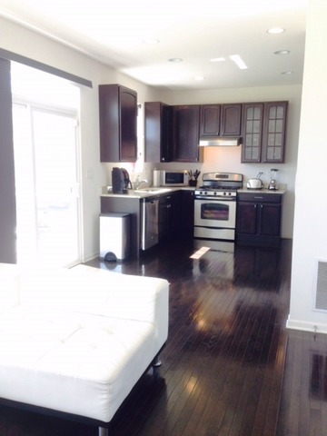 933 W Courtland St, Mundelein, IL 60060 photo 4
