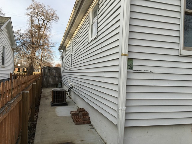 607 W Jackson St, Ottawa, IL 61350 photo 4