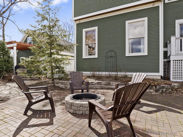 210 W Jefferson Ave, Wheaton, IL 60187 photo 23