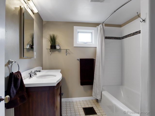 210 W Jefferson Ave, Wheaton, IL 60187 photo 21