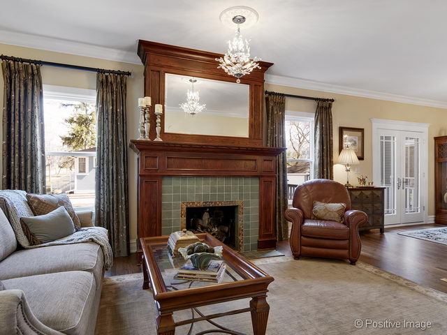 210 W Jefferson Ave, Wheaton, IL 60187 photo 9
