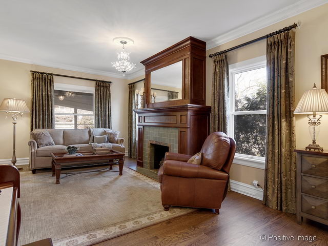 210 W Jefferson Ave, Wheaton, IL 60187 photo 10