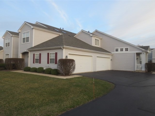 322 Cascade Ln, Oswego, IL 60543 photo 3