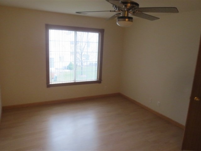 322 Cascade Ln, Oswego, IL 60543 photo 25