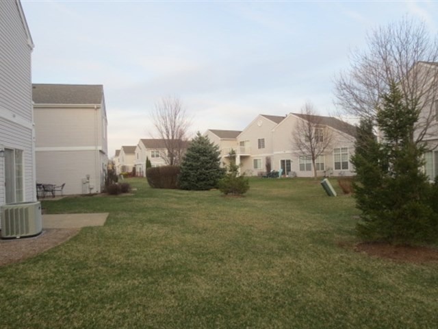 322 Cascade Ln, Oswego, IL 60543 photo 5